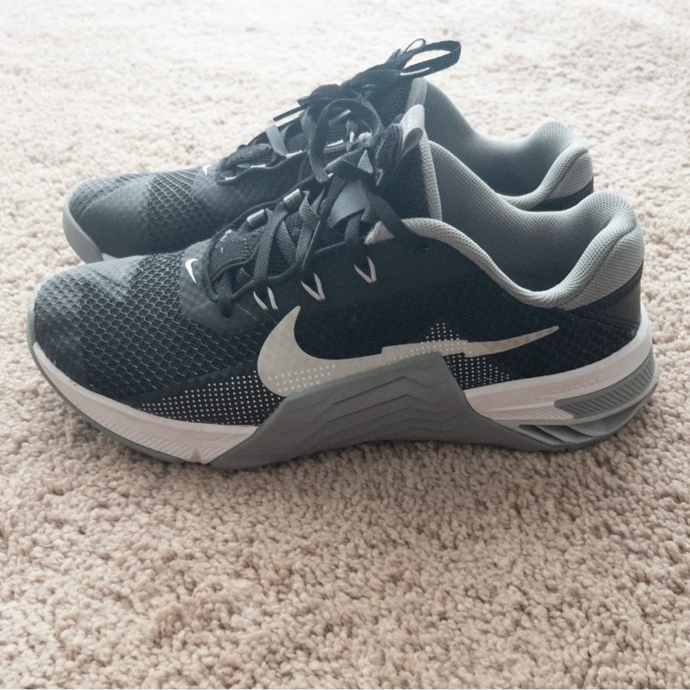 Nike Metcon 

Nike Dual-Tone Black and Gray Athletic Shoes - Picture 3 of 7
